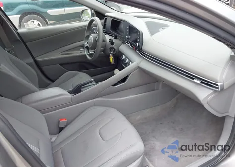 2024 Hyundai Elantra Se z USA, uszkodzony, nr VIN KMHLL4DG5RU645022